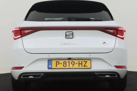 SEAT Leon Sportstourer 1.4 TSI eHybrid PHEV 204PK FR | Achteruitrijcamera | Adaptieve Cruise Control | Stoel + Stuurverwarming | App-Connect | DAB | Na