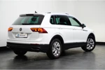 Volkswagen Tiguan 1.5 TSI 150PK DSG Life |Ergo Stoelen| Trekhaak| Camera| Stoelverwarming| App|