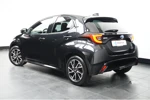 Toyota Yaris 1.5 Hybrid Dynamic | Leder bekleding | Navigatie | Headup display | Stuur/stoel verwarming | Camera | Draadloos laden |