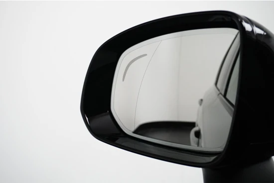 Volvo XC90 T8 Recharge AWD Ultimate Dark | Bowers & Wilkins | Luchtvering | Massage/ventilatie | Gelaagd glas | 22" wielen |