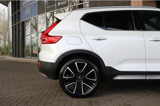 Volvo XC40 T5 Recharge Inscription | Uniek en Full option! | Bruin/Rood Leder | 360° Camera | Schuifdak | Harman Kardon | Stoelverwarming v