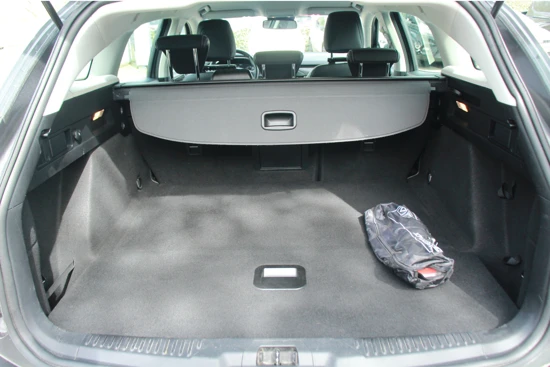 Ford Focus Wagon 1.0EB VIGNALE | LEDER | ELEKT. STOELEN | NAVI | CLIMA | WINTERPACK | HEAD-UP | AUTO. INPARKEREN | PARK SENS V+A | FULL LED