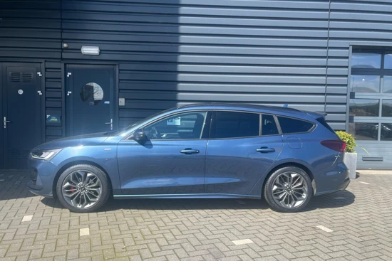 Ford Focus Wagon 1.0 EcoBoost Hybrid ST Line X