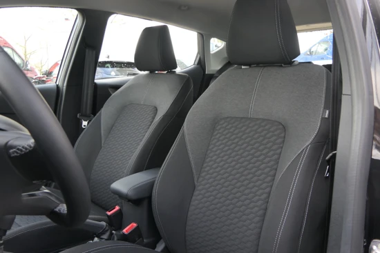 Ford Fiesta 1.0 EcoBoost 125pk Hybrid Titanium | Winterpack | Keyless | DAB | LED Koplampen | Climate Control