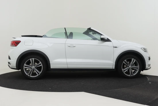 Volkswagen T-Roc Cabrio 1.5 TSI 150PK R-Line AUT/DSG | 100% Dealeronderhouden | Stoelverwarming | Achteruitrijcamera | LED Koplampen | Navigatie | Digit