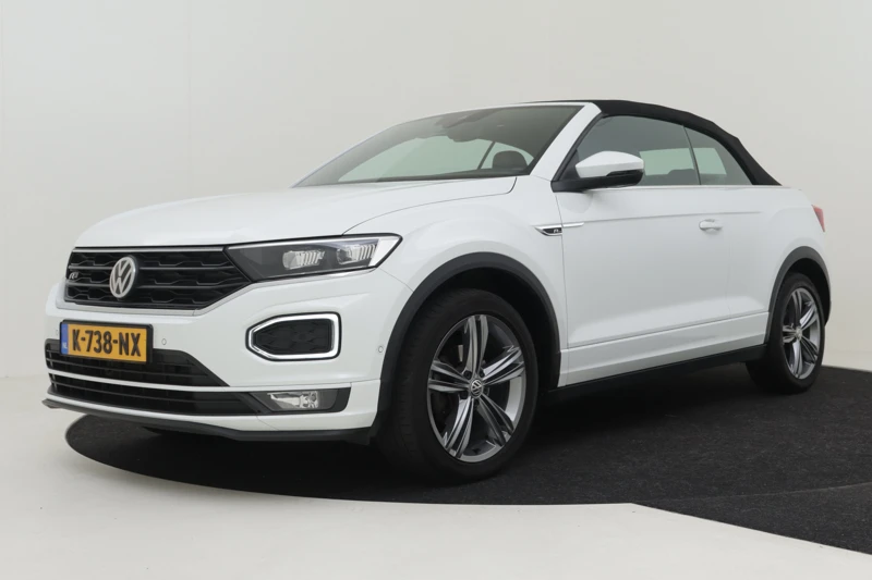 Volkswagen T-Roc Cabrio 1.5 TSI 150PK R-Line AUT/DSG | 100% Dealeronderhouden | Stoelverwarming | Achteruitrijcamera | LED Koplampen | Navigatie | Digit