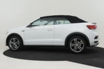 Volkswagen T-Roc Cabrio 1.5 TSI 150PK R-Line AUT/DSG | 100% Dealeronderhouden | Stoelverwarming | Achteruitrijcamera | LED Koplampen | Navigatie | Digit