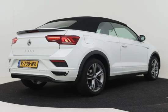 Volkswagen T-Roc Cabrio 1.5 TSI 150PK R-Line AUT/DSG | 100% Dealeronderhouden | Stoelverwarming | Achteruitrijcamera | LED Koplampen | Navigatie | Digit