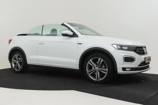 Volkswagen T-Roc Cabrio 1.5 TSI 150PK R-Line AUT/DSG | 100% Dealeronderhouden | Stoelverwarming | Achteruitrijcamera | LED Koplampen | Navigatie | Digit