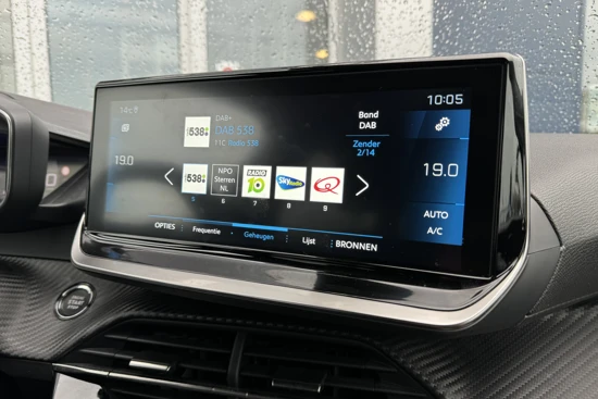 Peugeot 2008 1.2 PureTech Allure Pack | Cruise Control | PDC achter | Navi | Carplay