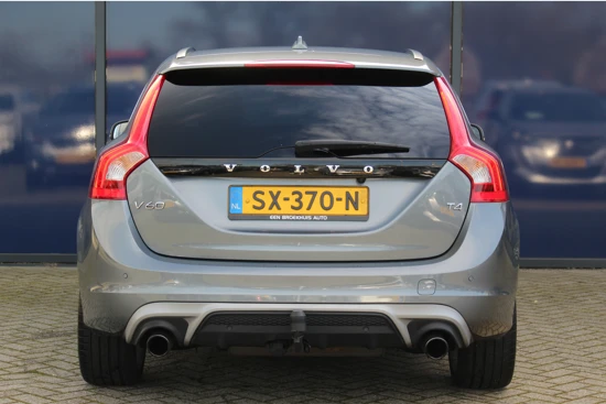 Volvo V60 2.0 T4 Business Sport Aut. | Leder | Schuifdak | 19" Polestar velgen | Trekhaak | Camera | Standkach