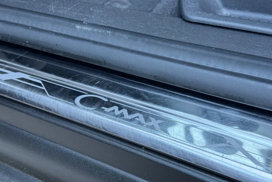 Ford C-MAX 2.0PHEV TITANIUM PLUS | VOL! | PANO DAK | LEDER | PAK SENSOR V+A | 17'' LMV | ORIGINEEL NL | STOELVERWARMING |
