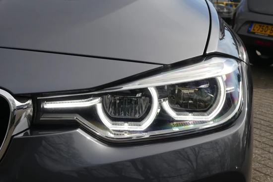 BMW 3 Serie Touring 318i Executive Automaat | NAVI | LED-KOPLAMPEN |