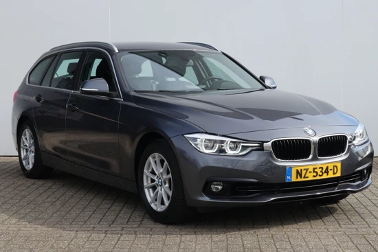 BMW 3 Serie Touring 318i Executive Automaat | NAVI | LED-KOPLAMPEN |