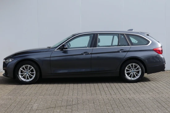 BMW 3 Serie Touring 318i Executive Automaat | NAVI | LED-KOPLAMPEN |