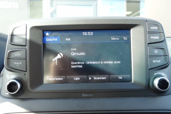 Hyundai KONA 1.0 T-GDI Comfort | AFNEEEMBARE TREKHAAK | ACHTERUITRIJCAMERA | CLIMATE CONTROL | APPLE CARPLAY & ANDROID AUTO