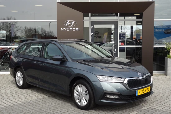 Škoda Octavia Combi 1.0 e-TSI Business Edition | AUTOMAAT | NAVIGATIE | PARKEERSENSOREN | CLIMATE CONTROL | ALL-SEASON-BANDEN