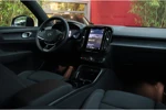Volvo XC40 Recharge Core 70 kWh | Trekhaak | Achteruitrijcamera | Cruise Control | Stuur- en stoelverwarming | DAB-radio | LED-verlichting