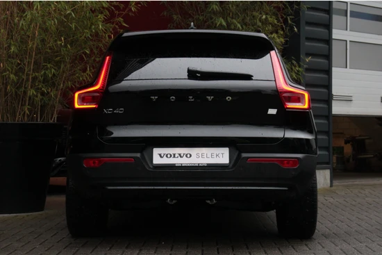 Volvo XC40 Recharge Core 70 kWh | Trekhaak | Achteruitrijcamera | Cruise Control | Stuur- en stoelverwarming | DAB-radio | LED-verlichting