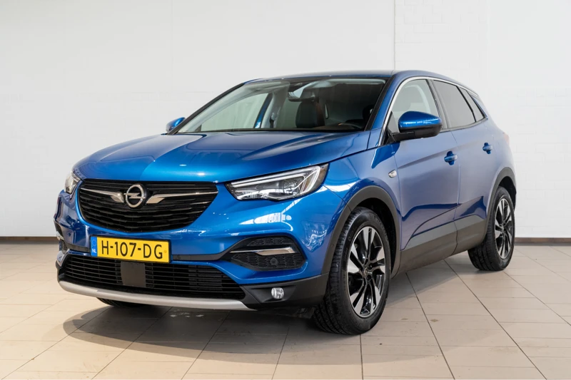 Opel Grandland X 1.2 Turbo Business Executive | Denon Sound | Camera | Climate Controle | Navigatie | AGR Stoelen |