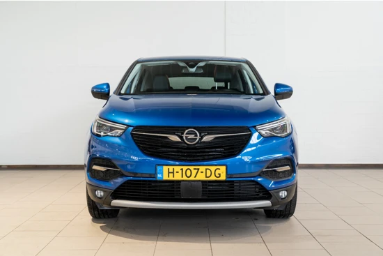 Opel Grandland X 1.2 Turbo Business Executive | Denon Sound | Camera | Climate Controle | Navigatie | AGR Stoelen |