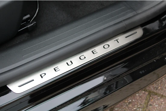 Peugeot e-208 5drs EV GT kWh