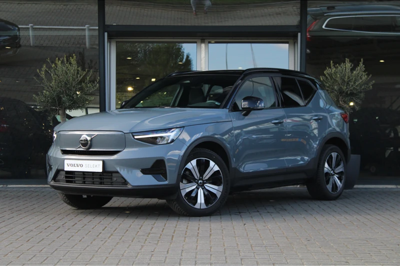 Volvo XC40 Recharge Core | Climate-Pack: Warmtepomp | Stoelverwarming | Getint Glas | 19 inch i.c.m. All Season Banden