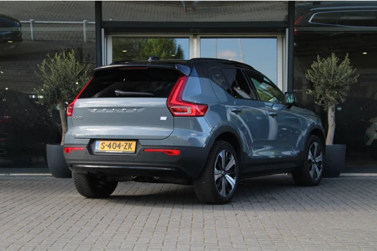 Volvo XC40 Recharge Core | Climate-Pack: Warmtepomp | Stoelverwarming | Getint Glas | 19 inch i.c.m. All Season Banden