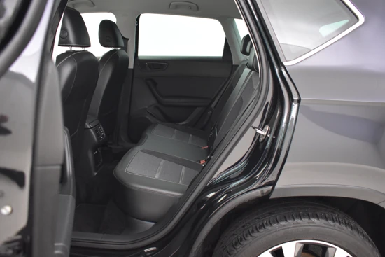 SEAT Ateca 1.5 TSI 150pk Xperience Business Intense | Automaat | Fabrieksgarantie tot 1 jan 2025 | Parkeersensoren achter | Voerstoelen ver