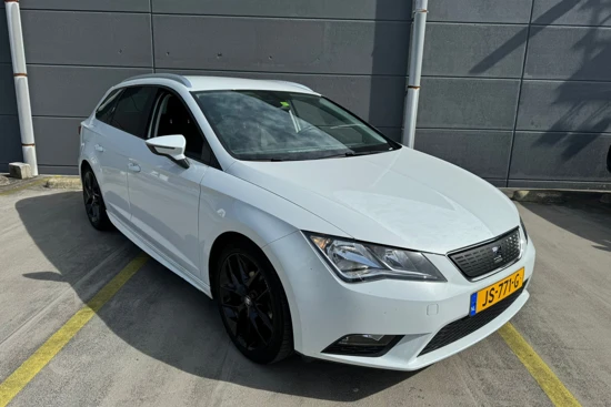 SEAT Leon Sportstourer Style Connected 1.0 115 pk EcoTSI