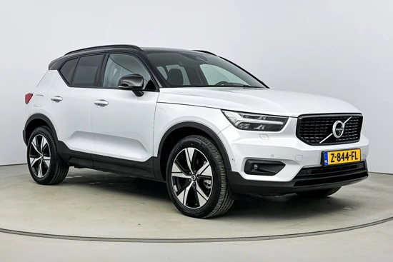 Volvo XC40 T4 R-design | Park Assist Pack | Alcantara | Getint glas | Verwarmbare voorruit | Draadloos laden |