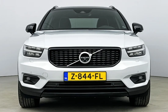 Volvo XC40 T4 R-design | Park Assist Pack | Alcantara | Getint glas | Verwarmbare voorruit | Draadloos laden |