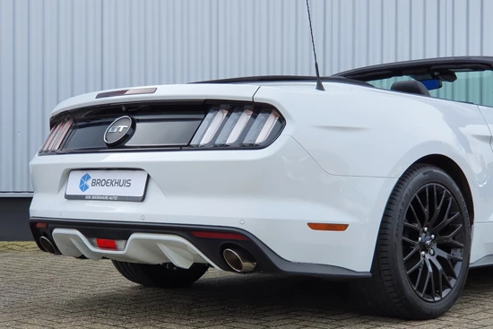 Ford Mustang Convertible 5.0 V8 GT | Compleet! | Dealeronderhouden | Uniek! | Alarmsysteem | Custom Pack