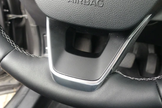Ford Puma 1.0 EcoBoost Hybrid 125PK Titanium Automaat | Navigatie | Cruise Controle | Parkeersensoren V+A | Camera |
