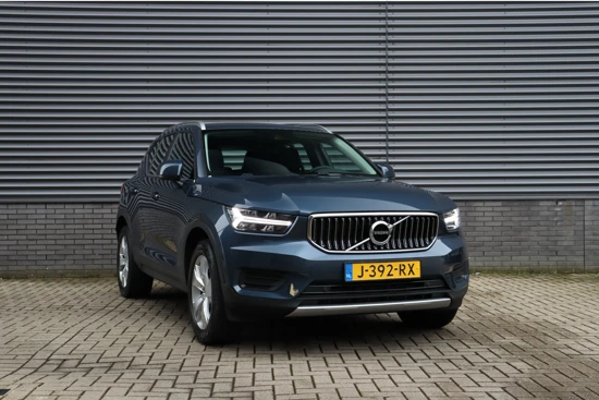 Volvo XC40 RECHARGE T4 PLUG-IN | Inscription Expression