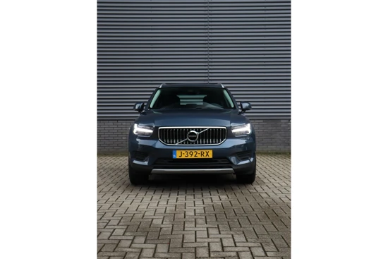 Volvo XC40 RECHARGE T4 PLUG-IN | Inscription Expression