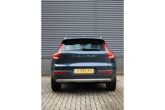 Volvo XC40 RECHARGE T4 PLUG-IN | Inscription Expression