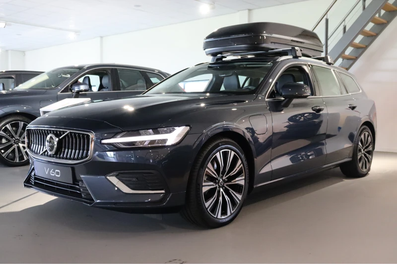 Volvo V60 T6 AWD Recharge Ultimate Bright Long Range | Nieuw! | 360° Camera | Head-Up Display | Harman Kardon | Schuifdak | Stoelventilati