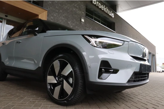 Volvo XC40 Single Motor Extended Range Ultimate | 360° Camera | 20 Inch | Extra getint glas achter | Harman Kardon | Mictrotech Nubuck/Text