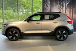 Volvo XC40 Single Motor Extended Range Plus | Camera | Keyless Drive | Stoel en Stuurwielverwarming | Warmtepomp | 19 Inch | All Season Ban