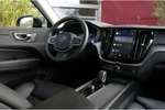 Volvo XC60 B5 Momentum Business | Adaptive Cruise | Stoel/stuurverwarming | Memory seats | Camera | Trekhaak