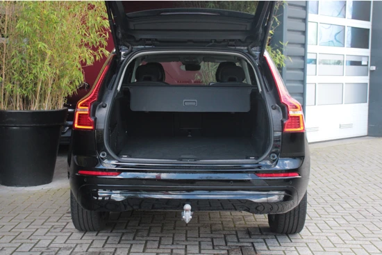 Volvo XC60 B5 Momentum Business | Adaptive Cruise | Stoel/stuurverwarming | Memory seats | Camera | Trekhaak