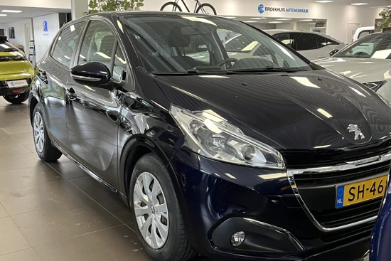 Peugeot 208 1.2 82PK Blue Lion | Navigatie | Airco | Bluetooth | Touchscreen | Parkeersensoren | Armsteun | 32.000KM!