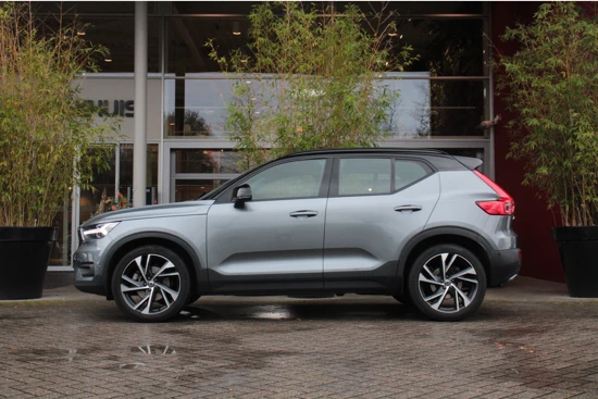 Volvo XC40 2.0 T5 AWD R-Design Intro Edition| Adaptive Cruise| Panoramadak| Rondom Camera|