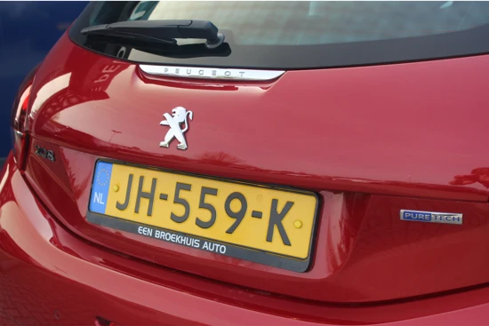 Peugeot 208 1.2 82PK BLUE LION | Carplay | Navi | Cruise C. | Trekhaak | Airco | PDC |