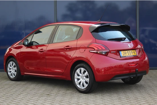 Peugeot 208 1.2 82PK BLUE LION | Carplay | Navi | Cruise | Trekhaak | Airco | PDC |