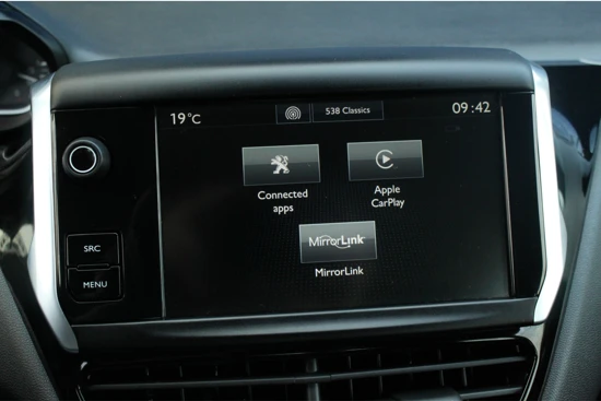 Peugeot 208 1.2 82PK BLUE LION | Carplay | Navi | Cruise | Trekhaak | Airco | PDC |