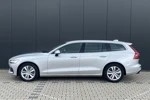 Volvo V60 2.0 T4 Pro | Leder | DAB | Camera | Trekhaak | Adaptive Cruise | BLIS | Stoelverwarming | Verwarmde Voorruit