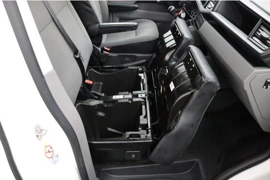 Volkswagen Transporter 2.0 TDI 150pk L2H1 Lengte 2 | Dubbele schuifdeur | Camera | Dealeronderhouden | Trekhaak