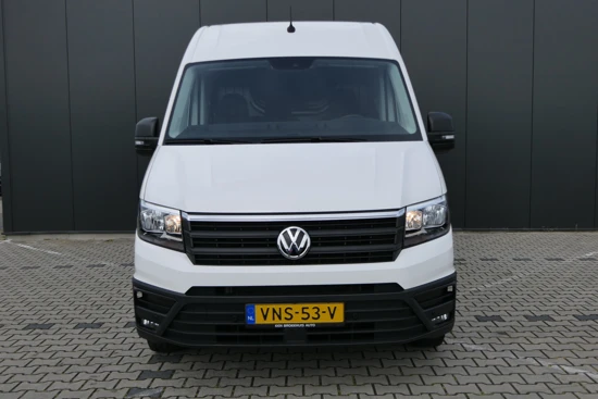 Volkswagen Crafter 30 2.0 TDI 140pk L3H2 Comfortline | Betimmering | Trekhaak | Parkeersensoren | Compleet